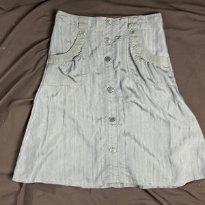 Bcbgirls xs navy flowy a-line skirt with pockets and button close.
